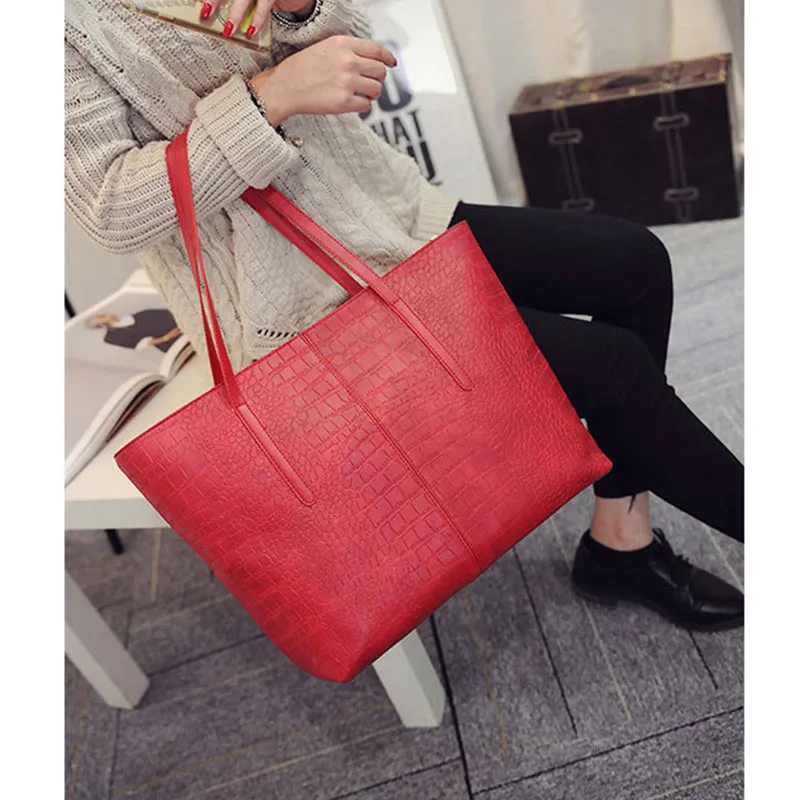 Alligator Ladies Leather Casual Bags