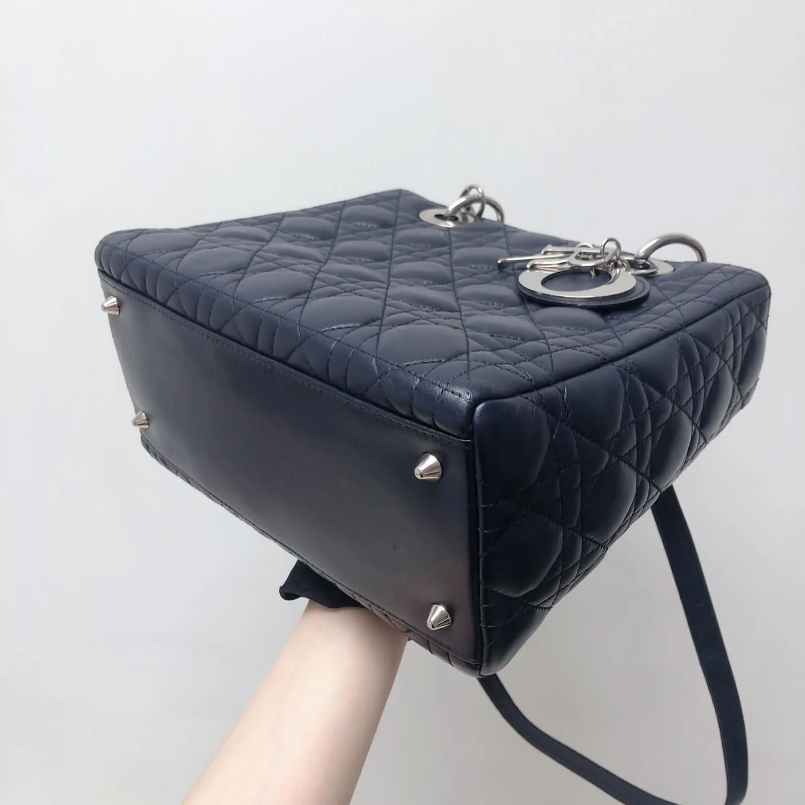 Cannage Lambskin Lady Dior Medium Dark Blue