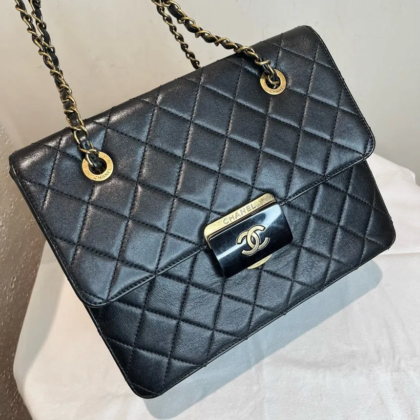 Chanel Black Lambskin Chain Bag Medium