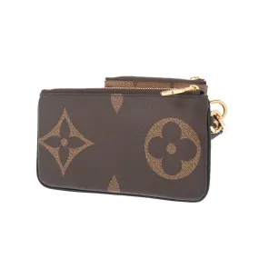 Louis Vuitton Reverse Giant Pochette