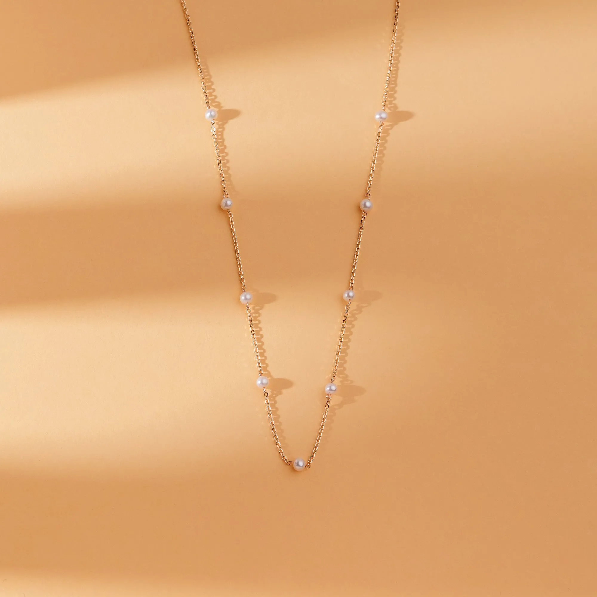 Pearl Station Necklace, Perla